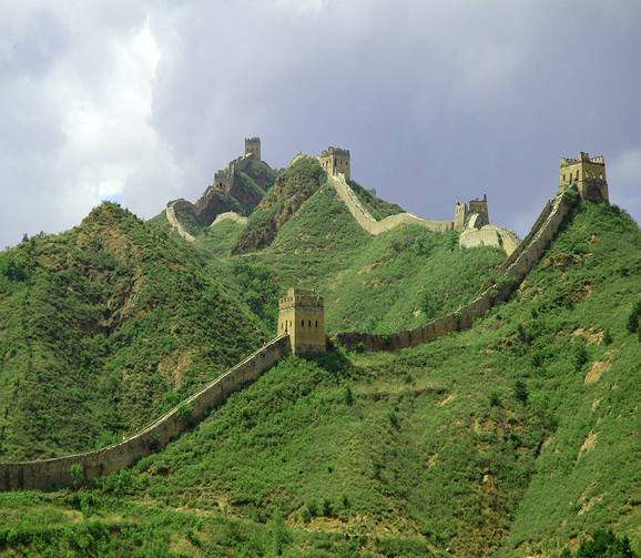 10 Of The Most Beautiful Places Of The World Seen On coolpicturesgallery.blogspot.com Or www.CoolPictureGallery.com Great Wall of China