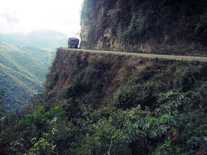Самые опасные дороги в мире bolivia5