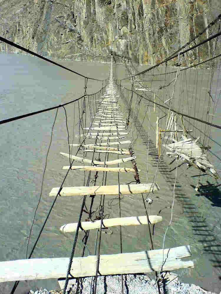 hussaini bridge