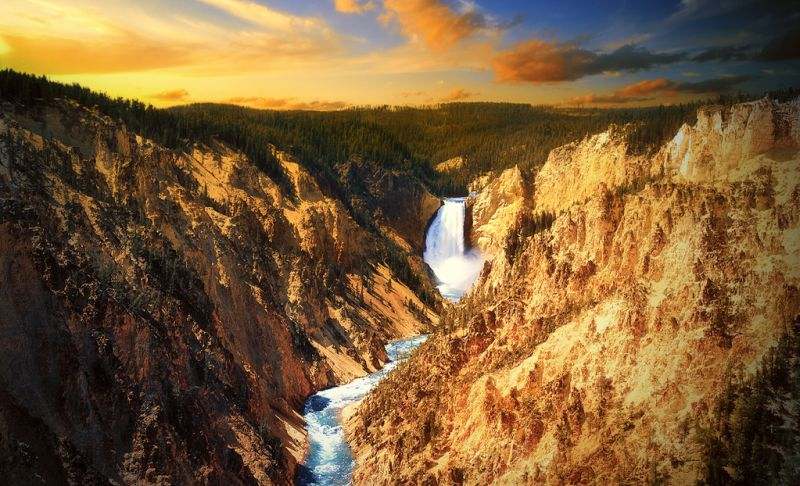 Yellowstone Falls - USA