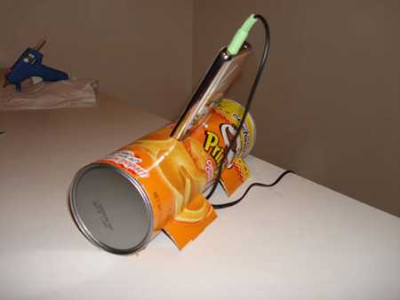 Pringles Can into an iPhone Dock