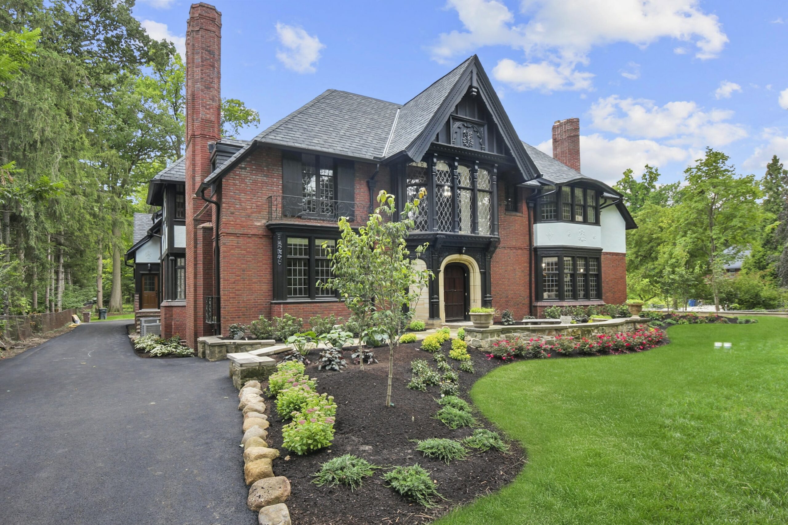 Chestnut Hill Realty Inc logo