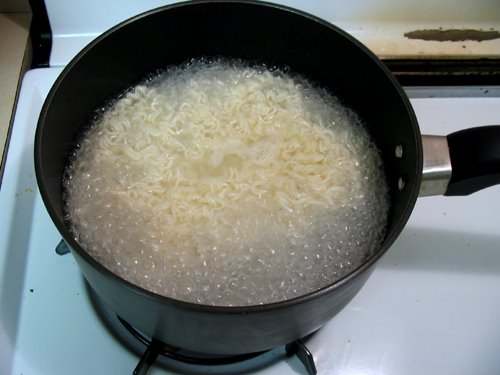 Boiling noodles. 