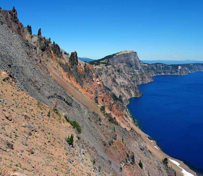 crater_wall_crater_lake_4