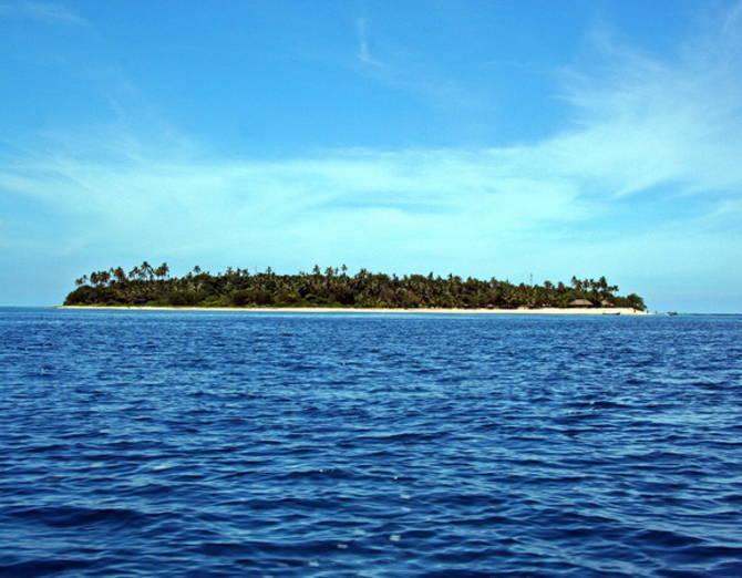 tavarua_island1